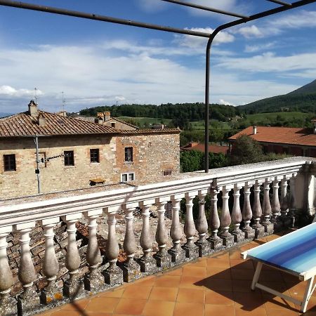 Mansarda Con Solarium Panoramico Su Centro Storico Di Sarteano Vicino Alle Famose Terme Della Val D'Orcia Apartment Exterior foto