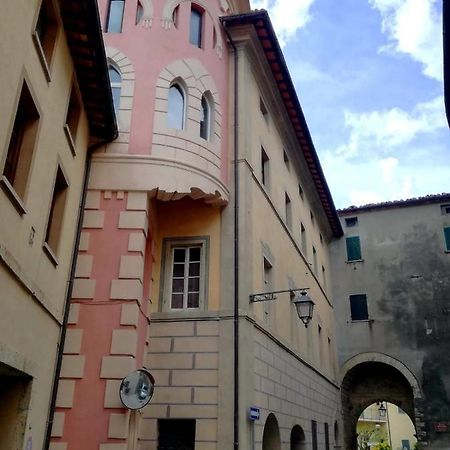 Mansarda Con Solarium Panoramico Su Centro Storico Di Sarteano Vicino Alle Famose Terme Della Val D'Orcia Apartment Exterior foto