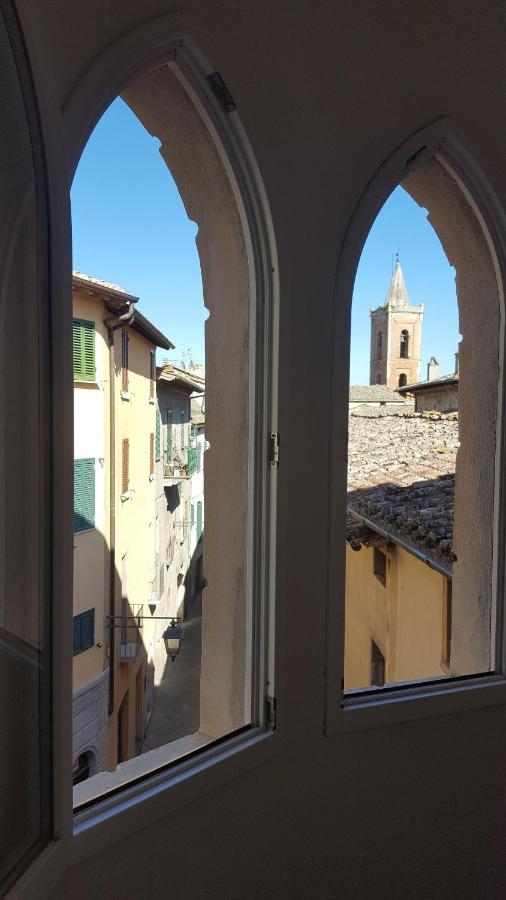 Mansarda Con Solarium Panoramico Su Centro Storico Di Sarteano Vicino Alle Famose Terme Della Val D'Orcia Apartment Exterior foto